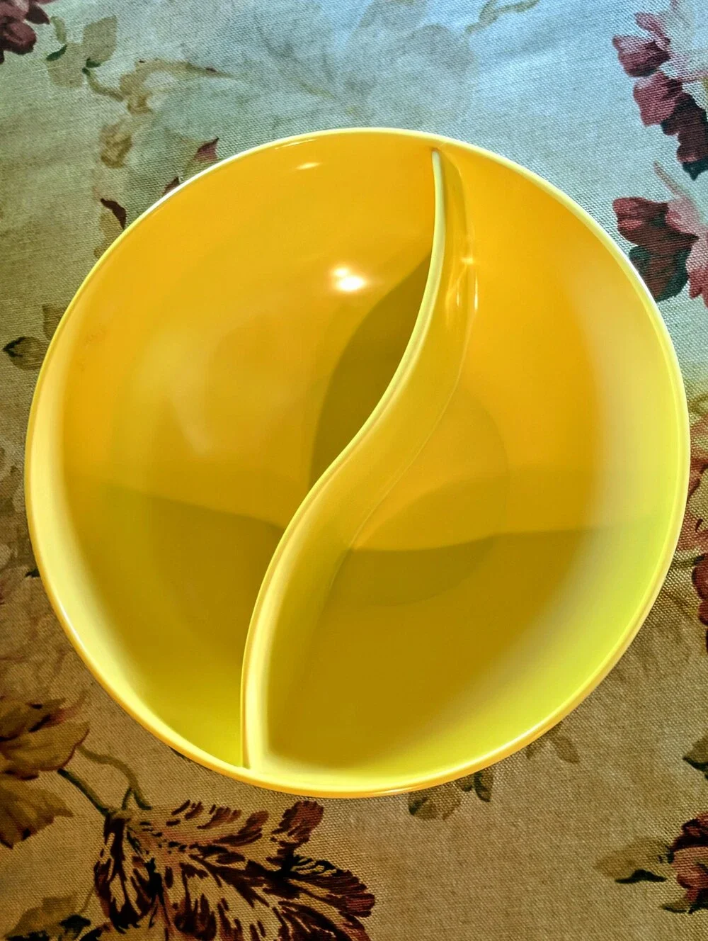 SUN VALLEY 9“ Melmac VTG MCM Divided Serving Bowl